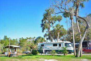 Crystal Isles Rv Resort คริสตัลริเวอร์ ภายนอก รูปภาพ